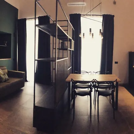 Ferrara 20 *